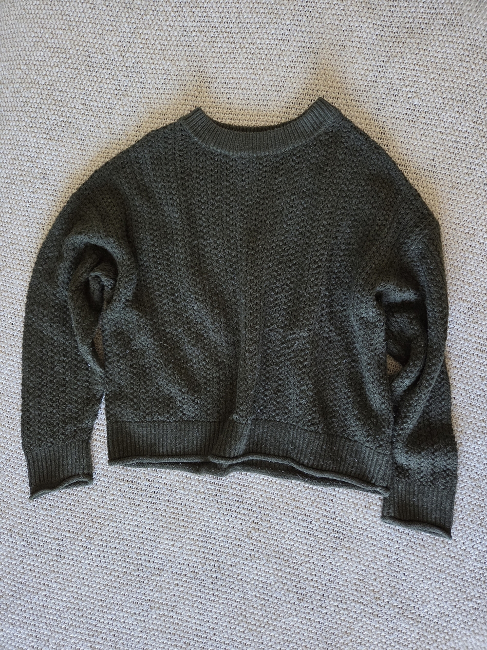 Universal Thread Green Knit Sweater